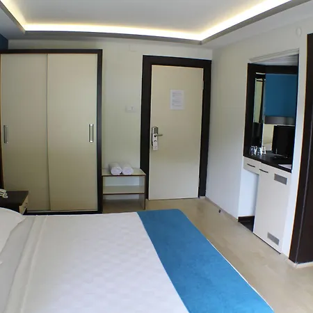 Hotel By Pablo
